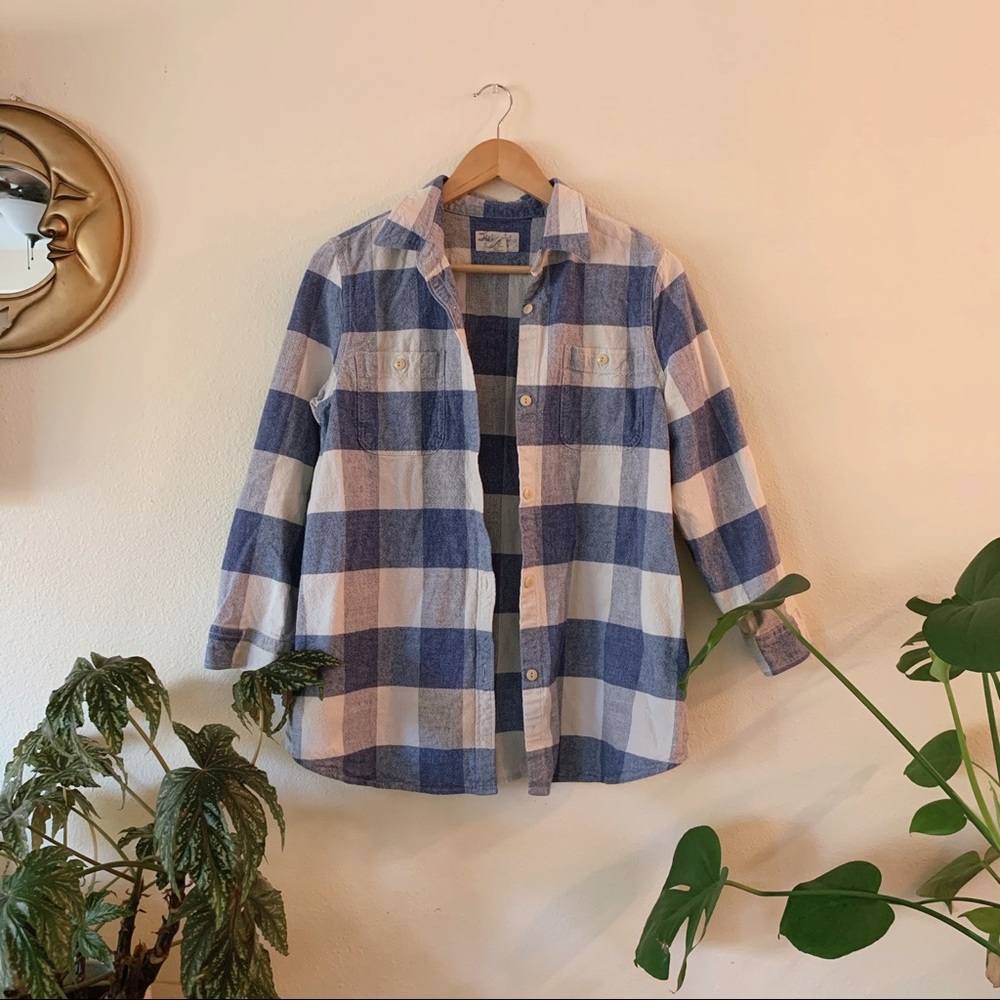 Checked Button Up